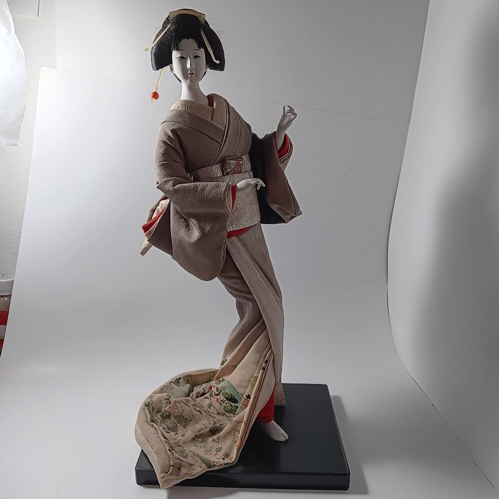 vintage  classic  style japanese  traditional  doll signed  18" H